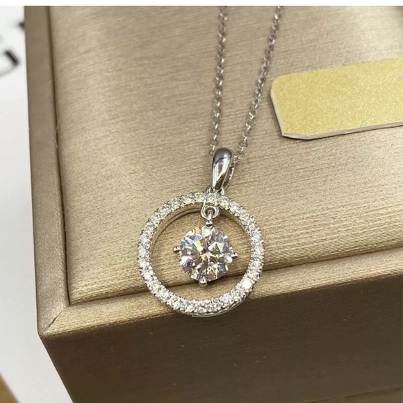 Jewelry - Elegant Jewelry Cubic Zirconia 925 Silver Necklace